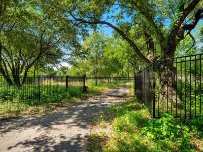 Primary bedroom at 13560 Rocky LN - Goodman Acres, Belton, TX