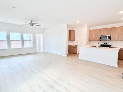 Photo 3 of 7 at 136 Bouldin Acres PASS - 4 bed 2 bath home