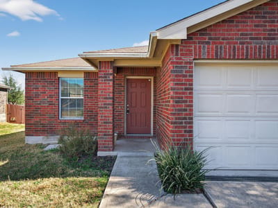 Living area at 13629 Coomer Path - 3 bed 2 bath home