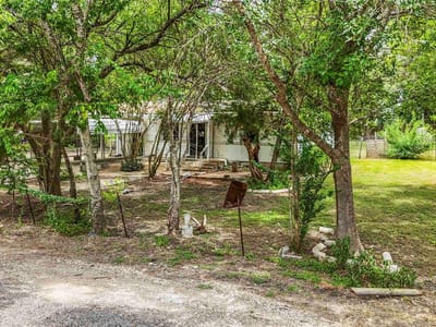 Primary bedroom at 137 Columbia CIR - 2 bed 1 bath home