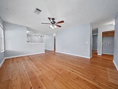 Living area at 137 Hay Meadow RD - 4 bed 2 bath home