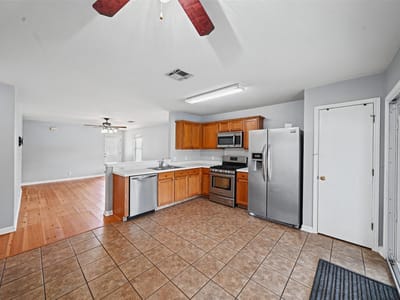 Bathroom at 137 Hay Meadow RD - 4 bed 2 bath home