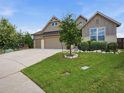 Property photo 2 at 137 Jasmine LN - 4 bed 3 bath home