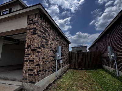 Property photo 4 at 13713 Henry A Wallace LN - 3 bed 2 bath home