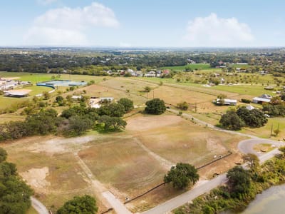 Photo 5 of 22 at 1376 River RUN - Blanco, Blanco, TX