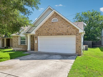 Kitchen at 1377 Beechwood DR - 3 bed 2 bath home