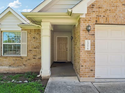Primary bedroom at 1377 Beechwood DR - 3 bed 2 bath home