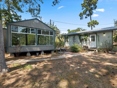 Property photo 3 at 138 Forest LN - 4 bed 4 bath home
