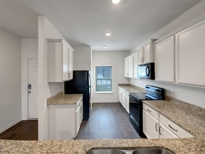 Living area at 138 Niven Path Unit #26E - 5 bed 2 bath home