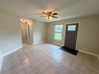 Bathroom at 138 San Jacinto ST - 3 bed 1 bath home