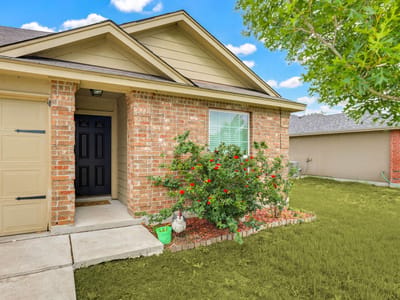 Kitchen at 138 Talon Dr - 3 bed 2 bath home