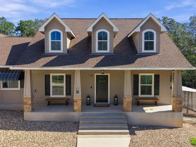 Photo 3 of 40 at 138 Wood Hollow CT - 4 bed 3 bath home