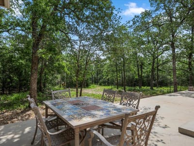 Living area at 138 Wood Hollow CT - 4 bed 3 bath home