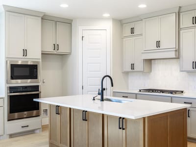 Property photo 2 at 1381 Cypress Paul ST - 4 bed 3 bath home