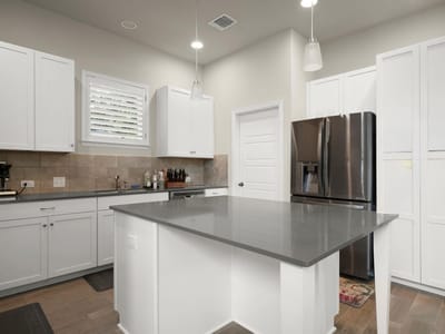 Photo 3 of 32 at 13811 Cibolo TRCE Unit #69 - 4 bed 3 bath home