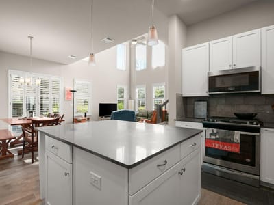 Photo 5 of 32 at 13811 Cibolo TRCE Unit #69 - 4 bed 3 bath home