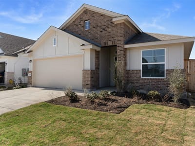 Living area at 13832 Scarlett Song DR - 3 bed 2 bath home