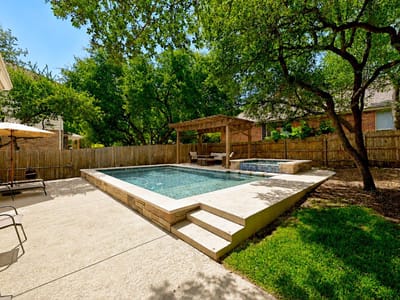 Primary bedroom at 1385 Pine Forest CIR - 4 bed 3 bath home