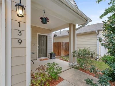 Kitchen at 139 Corvid Dr - 3 bed 2 bath home