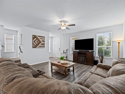 Property photo 4 at 140 Delaware Mountains TER - 3 bed 2 bath home