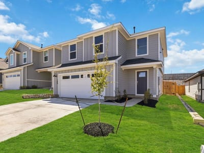 Kitchen at 140 Schuenemann Way - 3 bed 2 bath home