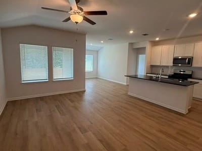 Primary bedroom at 140 Woodbrook DR - 4 bed 2 bath home