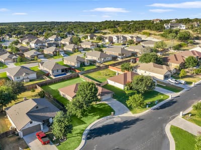 Property photo 4 at 1400 Adam Ave - 3 bed 2 bath home