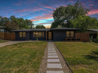 Property photo 2 at 1400 Glencrest DR - 4 bed 2 bath home