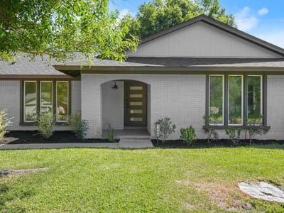 Property photo 4 at 1400 S Meadows DR - 5 bed 3 bath home