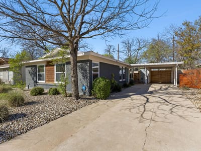 Kitchen at 1400 Westmoor Dr - 3 bed 1 bath home