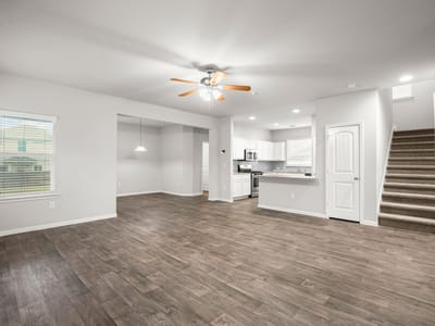 Living area at 14001 Heywood DR - 3 bed 2 bath home