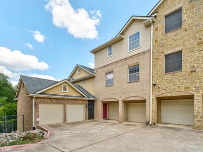 Property photo 3 at 1402 Parker LN Unit #3 - 3 bed 2 bath home