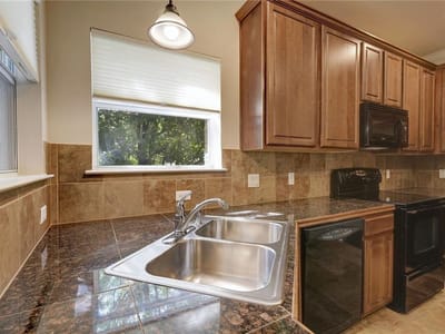 Property photo 5 at 1402 Parker Ln Unit #9-1 - 2 bed 2 bath home