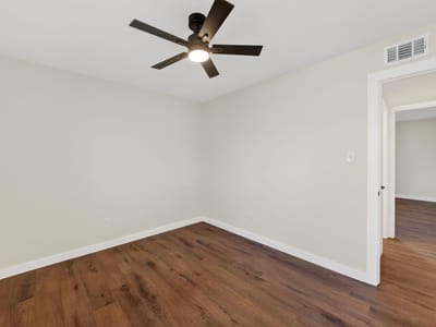 Bathroom at 1402 Southport DR - Southridge Sec 05, Austin, TX