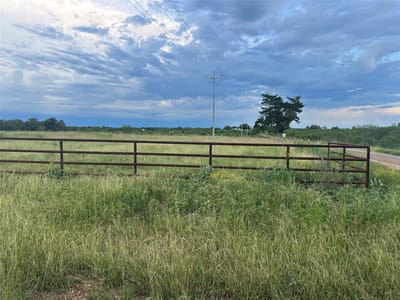 Primary bedroom at 1403 Armstrong Derry RD - ABS A118 ZUMWALT A JR, 24 ACRES, Waelder, TX