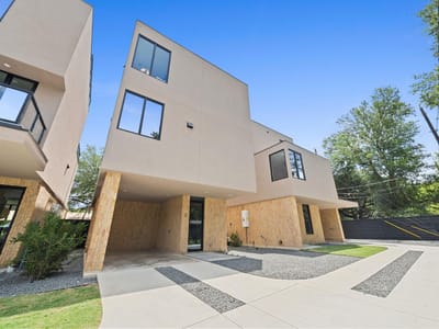 Living area at 1403 Barton Hills DR Unit #2 - 3 bed 3 bath home