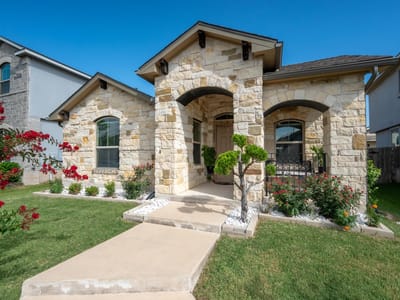 Living area at 1405 Bess CV - 3 bed 2 bath home