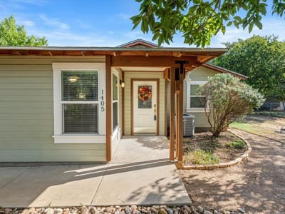 Property photo 2 at 1405 Johnson ST - 2 bed 2 bath home