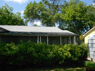 Kitchen at 1405 Karen Ave - 3 bed 1 bath home