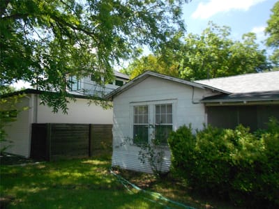 Primary bedroom at 1405 Karen Ave - 3 bed 1 bath home