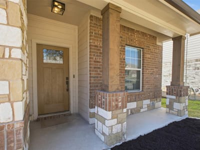 Property photo 2 at 1405 Short Horn CV - 4 bed 2 bath home