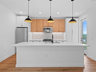Living area at 1406 Mason Ave - 3 bed 3 bath home