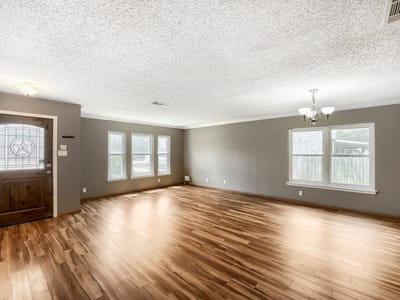 Property photo 5 at 1407 Bullhill CV - 5 bed 2 bath home