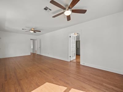 Primary bedroom at 1407 Karen Ave - 2 bed 1 bath home