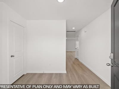 Property photo 3 at 141 Baby Calf Roping RD - 5 bed 2 bath home