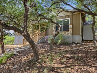 Living area at 141 Cody CT - 3 bed 2 bath home