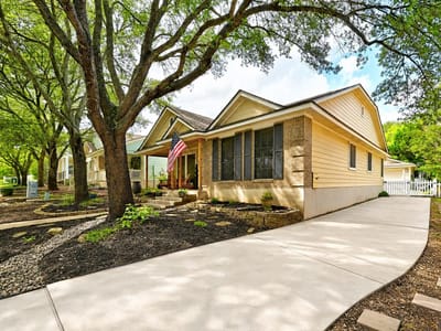 Property photo 5 at 141 Morrell - 4 bed 2 bath home