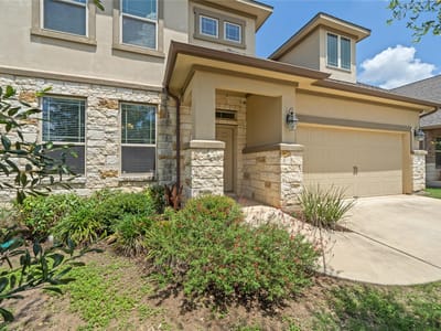 Living area at 141 Sangaree DR - 4 bed 3 bath home