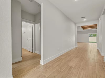 Property photo 5 at 1412 Kent ST - 4 bed 3 bath home