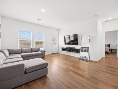 Living area at 14121 Berning RD - 4 bed 2 bath home